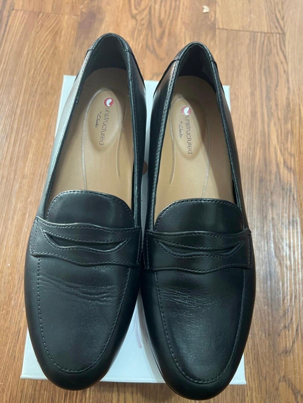 Clarks Unstructured Un Blush Go Black Leather Loafers 6.5 US/37 EU. Women's NWT